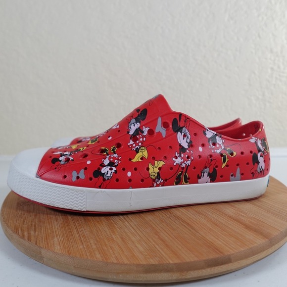Disney X Native Minnie Mouse Women Size 11 Shoes Red Slip On Waterproof Sneakers - Picture 7 of 12